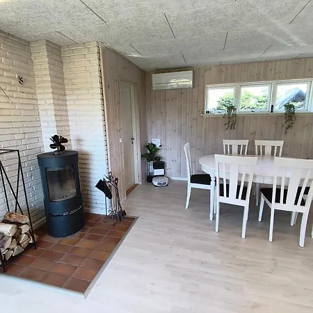 Renovated With Hot Tub Marielyst Bøtø By